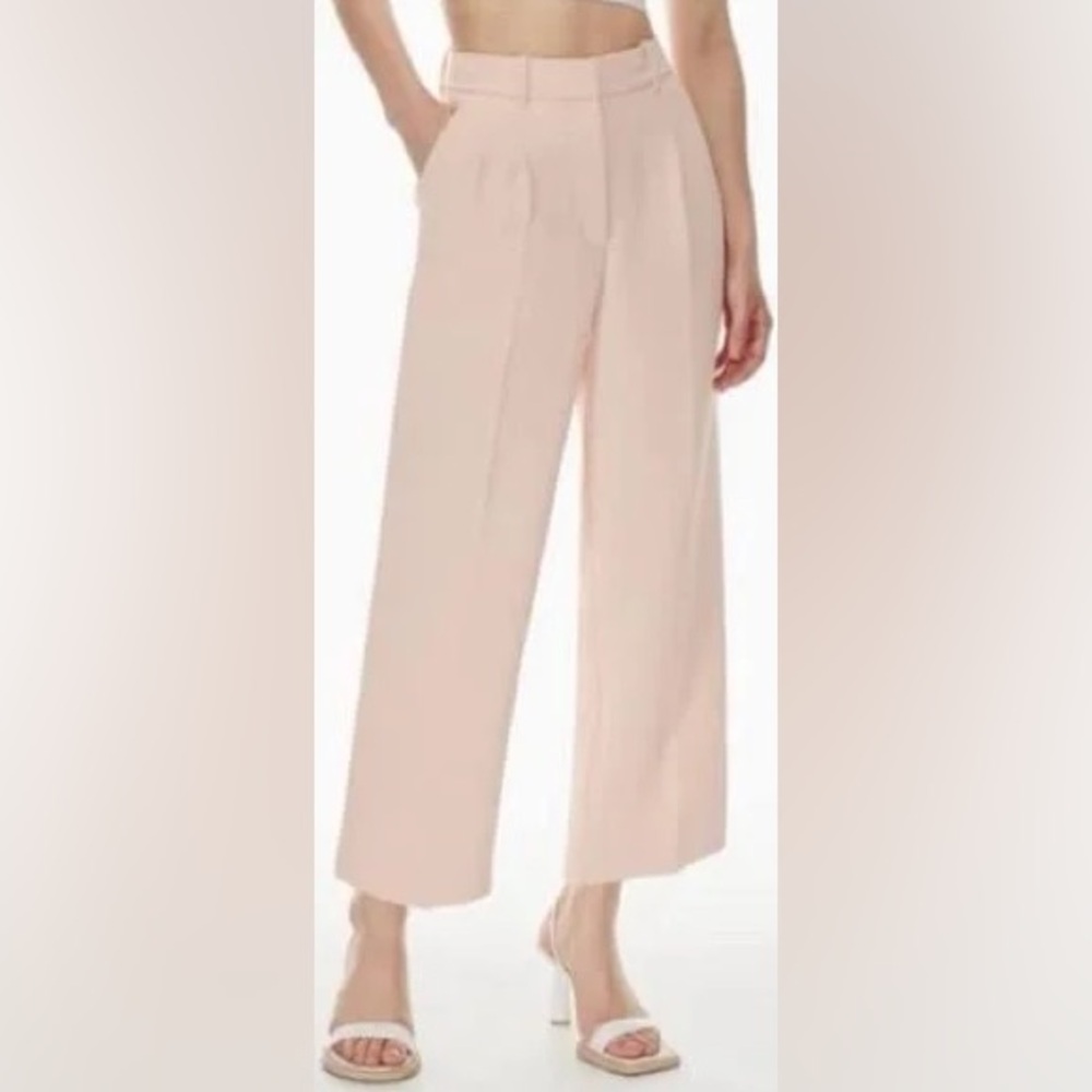 Aritzia Effortless Cropped Pants in Coral Blush